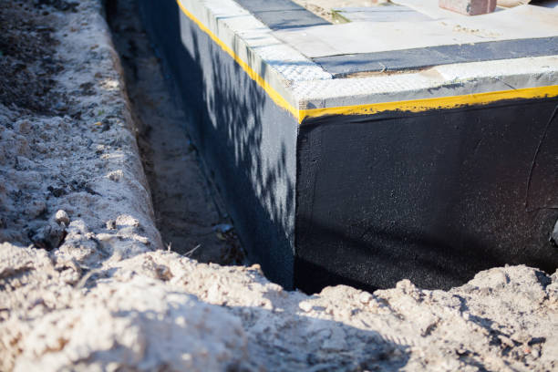 Professional Foundation Crack Repair technician working in Kenilworth, IL